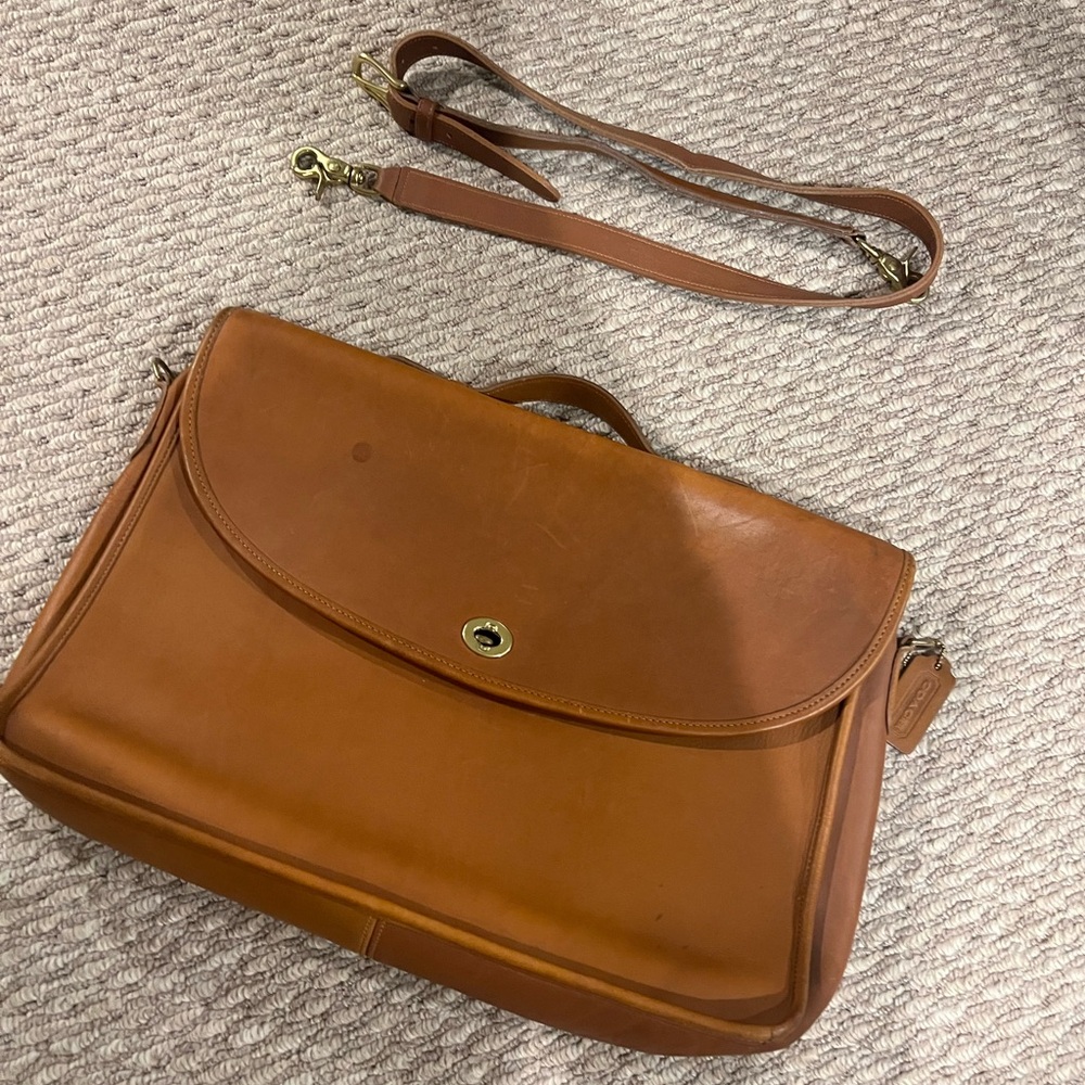 💔 SOLD 💔 Vintage Coach briefcase